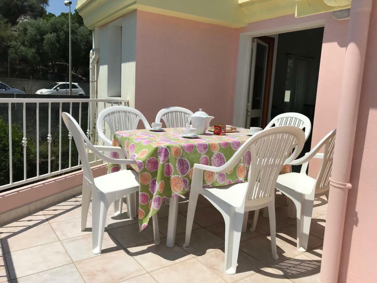 Casa Rosa Apartment Cala Gonone Luaran gambar